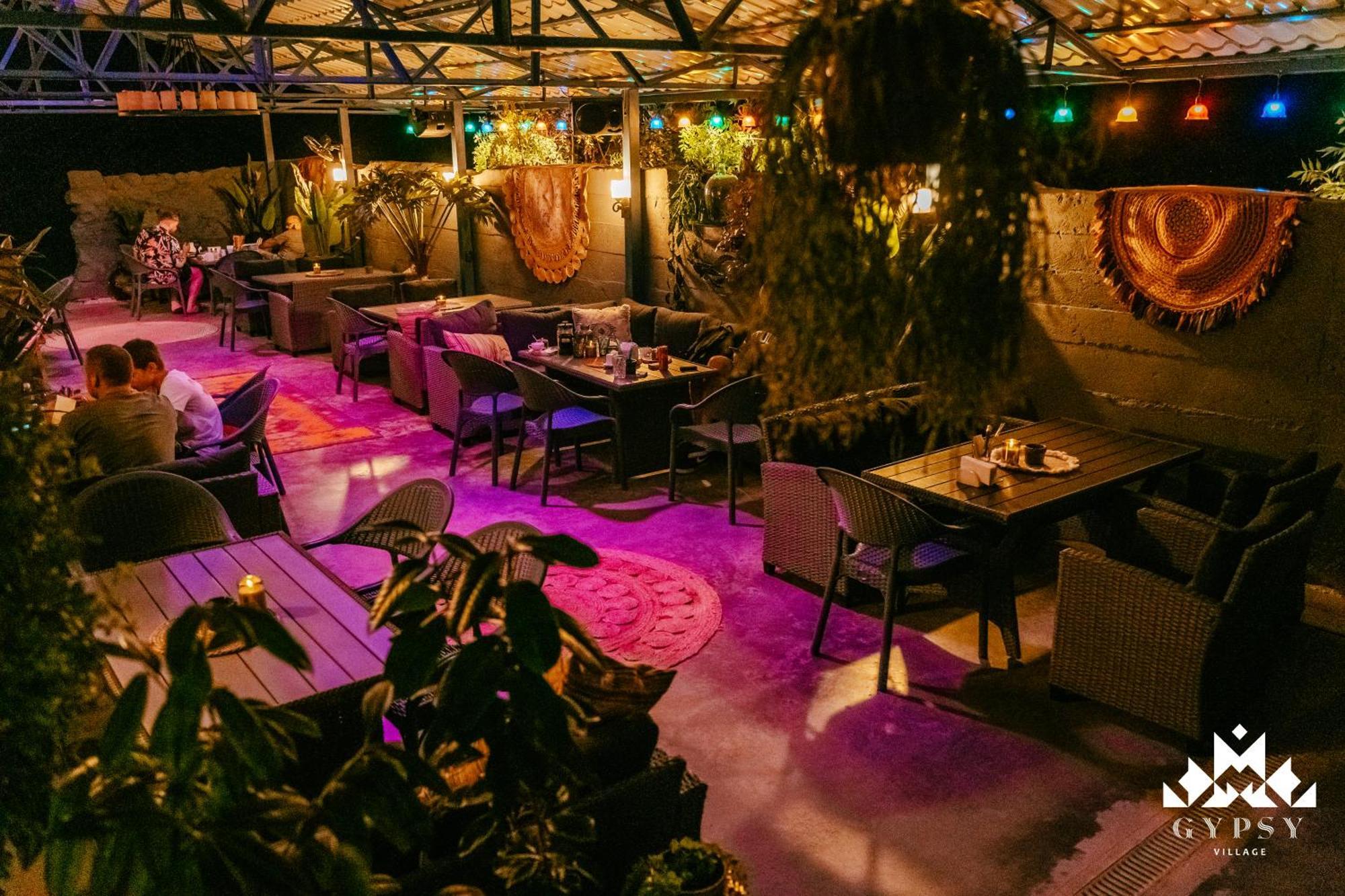 Gipsy Village Park Hotel Asureti Eksteriør billede